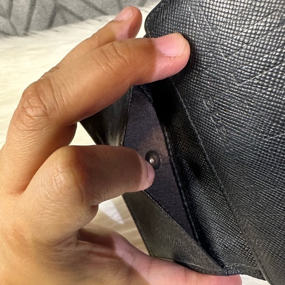 BURBERRY 4 key holder in black - Picture 13 of 16